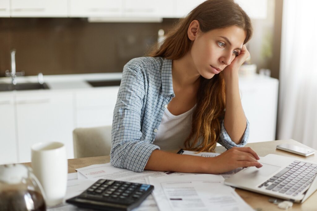 Como aumentar seu score e obter um cartão de crédito
