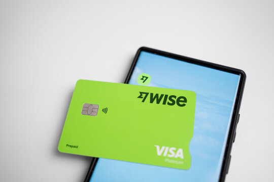 Conta PJ Wise: receba e pague em outras moedas com facilidade